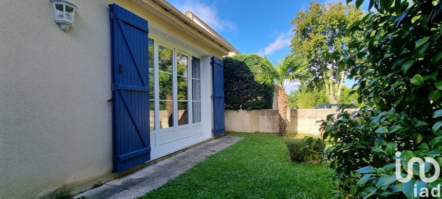 Maison traditionnelle 8 pièces de 155 m² à Nantes (44300)