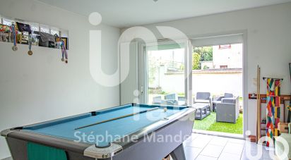 House 7 rooms of 140 m² in Saint-Maur-des-Fossés (94100)