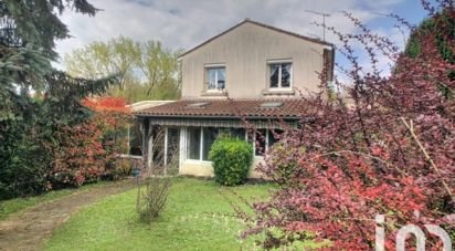 Maison traditionnelle 5 pièces de 114 m² à L'Isle-d'Espagnac (16340)