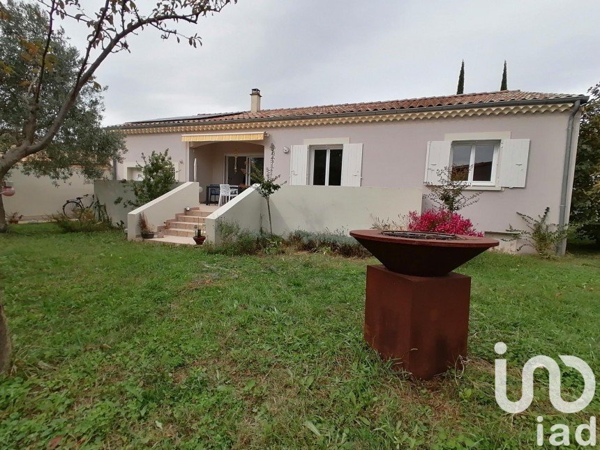 Traditional house 4 rooms of 123 m² in Montélimar (26200)