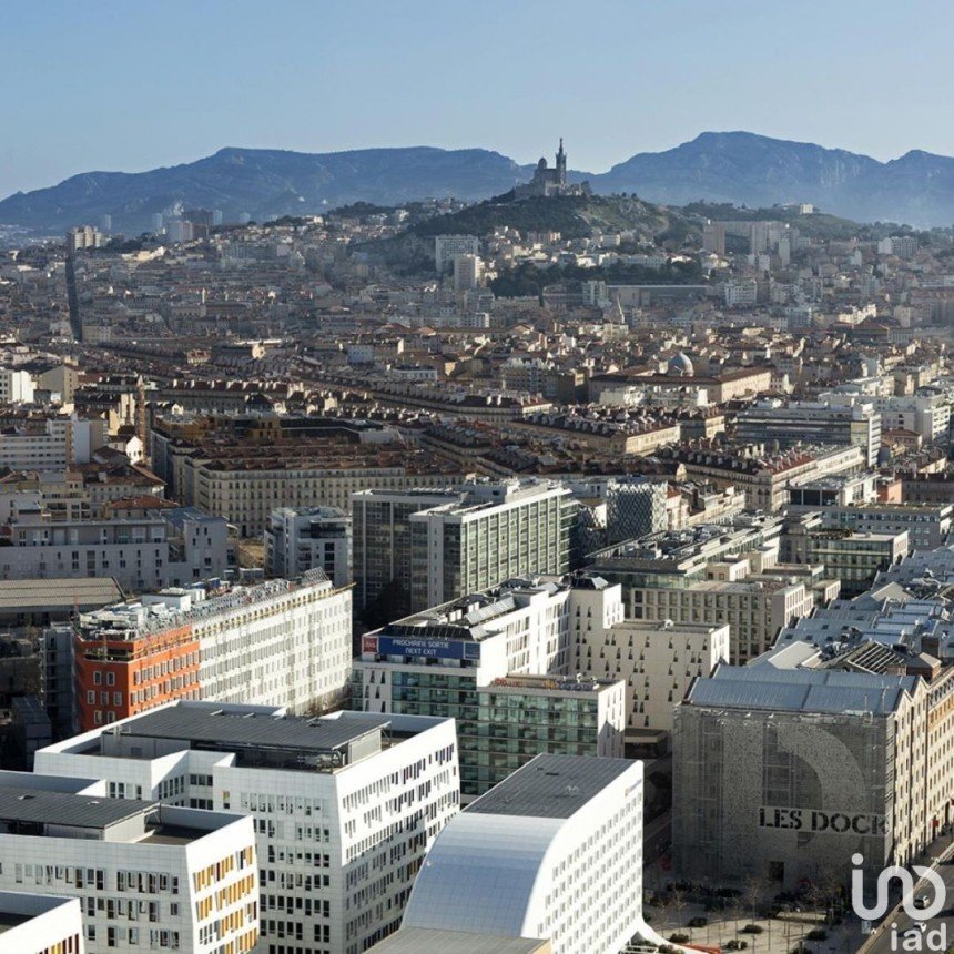 Restaurant of 231 m² in Marseille (13002)