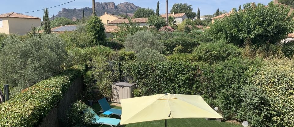 House 4 rooms of 88 m² in Roquebrune-sur-Argens (83520)