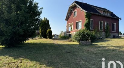 House 7 rooms of 142 m² in Villeneuve-sur-Allier (03460)