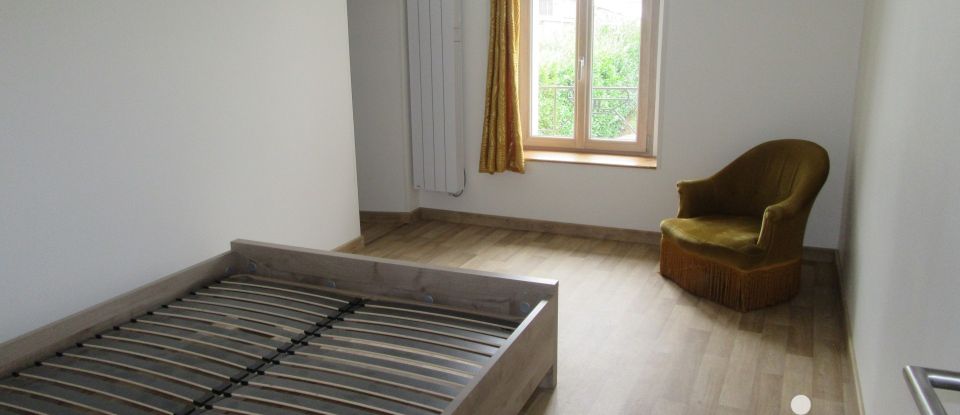 Longere 7 rooms of 180 m² in Bressuire (79300)