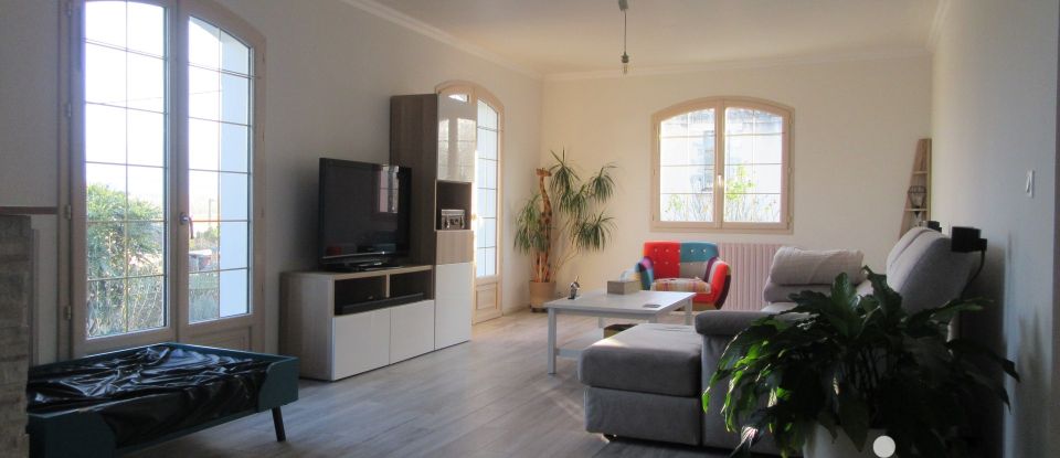 Maison 6 pièces de 150 m² à Voulmentin (79150)