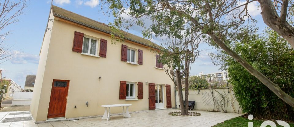 Maison 7 pièces de 133 m² à Poissy (78300)