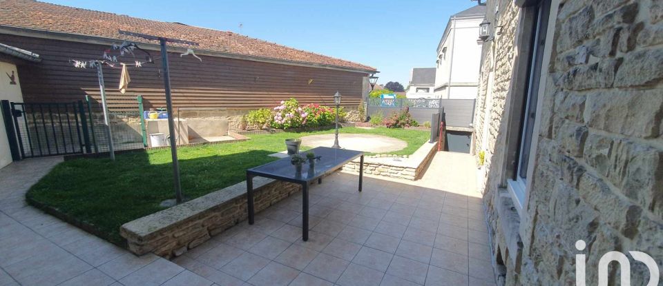 House 6 rooms of 148 m² in Wassy (52130)