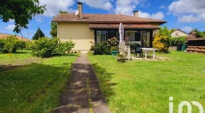 Traditional house 5 rooms of 182 m² in Saint-Vivien-de-Médoc (33590)