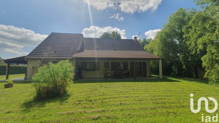 Traditional house 5 rooms of 120 m² in Pacy-sur-Eure (27120)