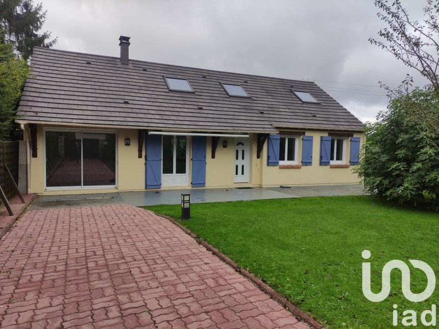 Traditional house 5 rooms of 130 m² in La Saussaye (27370)