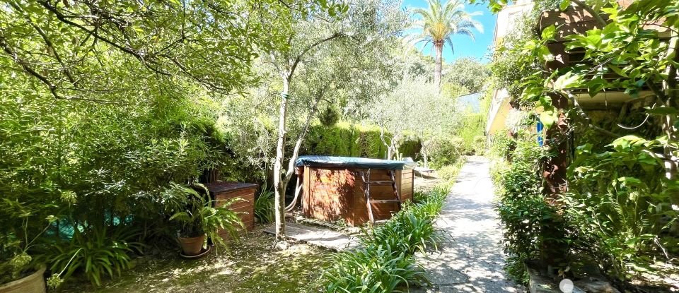 Traditional house 4 rooms of 100 m² in Grasse (06130)