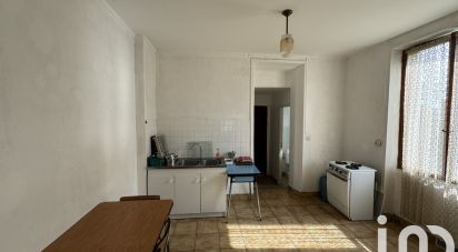 House 6 rooms of 105 m² in Saint-Hilaire (03440)