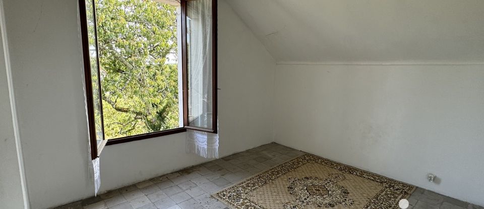 Maison 6 pièces de 105 m² à Saint-Hilaire (03440)