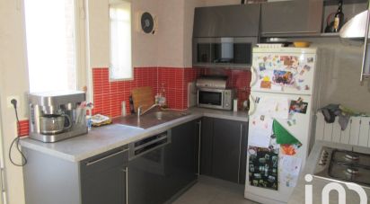 Town house 5 rooms of 94 m² in Bressuire (79300)