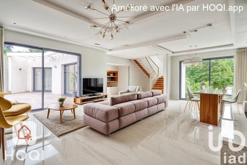 Architect house 7 rooms of 210 m² in Montmorency (95160)