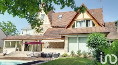 Traditional house 10 rooms of 289 m² in Soisy-sur-Seine (91450)