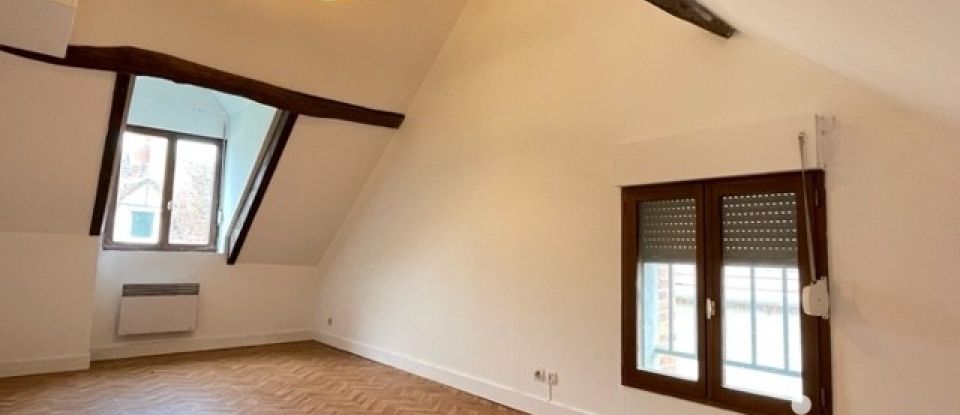 Maison 5 pièces de 101 m² à Chaingy (45380)