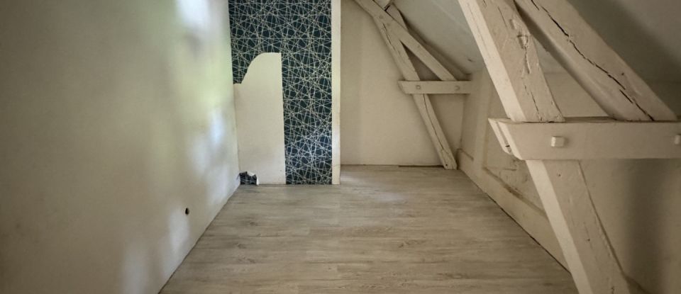 Maison 4 pièces de 82 m² à La Chapelle-aux-Chasses (03230)