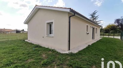 Maison 4 pièces de 88 m² à Savignac-de-l'Isle (33910)