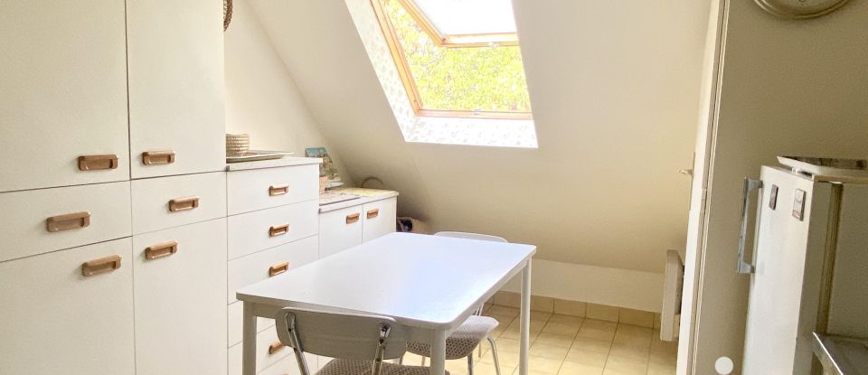 Appartement 2 pièces de 72 m² à Maisons-Alfort (94700)