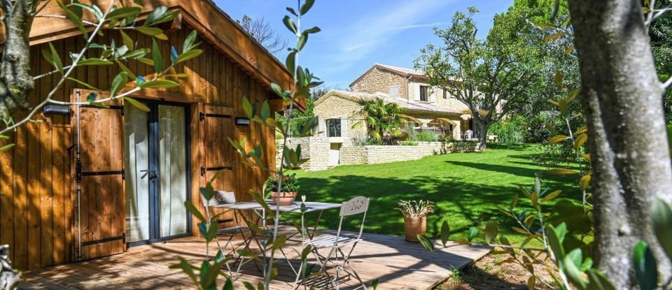 Mas 9 rooms of 250 m² in Vaison-la-Romaine (84110)