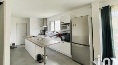 Pavillon 5 pièces de 93 m² à Neuillé-Pont-Pierre (37360)