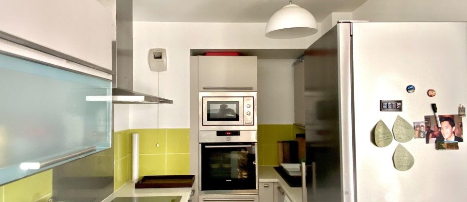 Appartement 3 pièces de 73 m² à Courbevoie (92400)