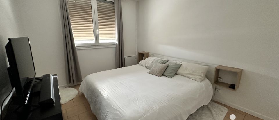 Appartement 3 pièces de 70 m² à Salon-de-Provence (13300)