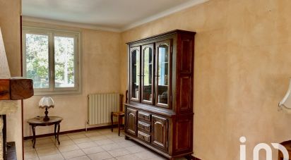 House 7 rooms of 134 m² in Moret Loing et Orvanne (77250)