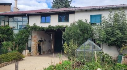 Maison traditionnelle 6 pièces de 191 m² à Fleurieu-sur-Saône (69250)