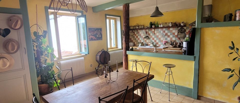 Traditional house 6 rooms of 191 m² in Fleurieu-sur-Saône (69250)