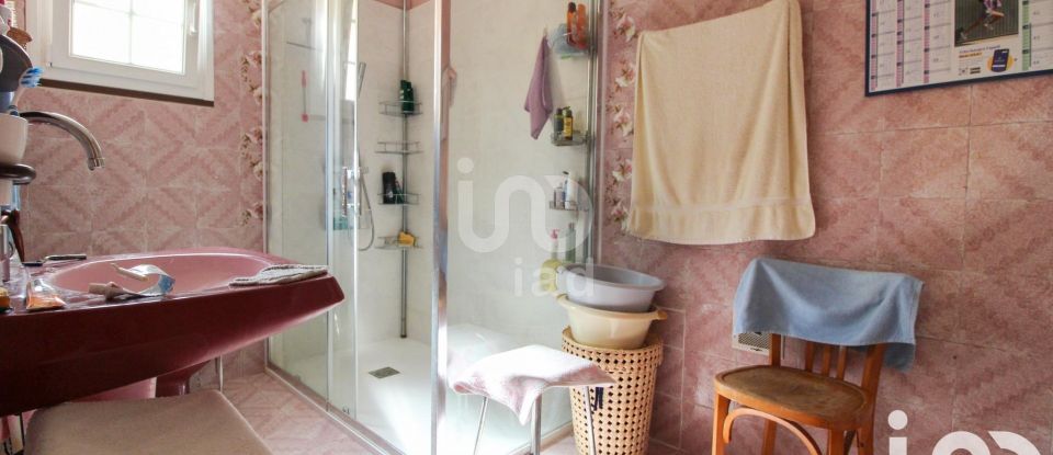 House 4 rooms of 161 m² in Saint-Affrique (12400)