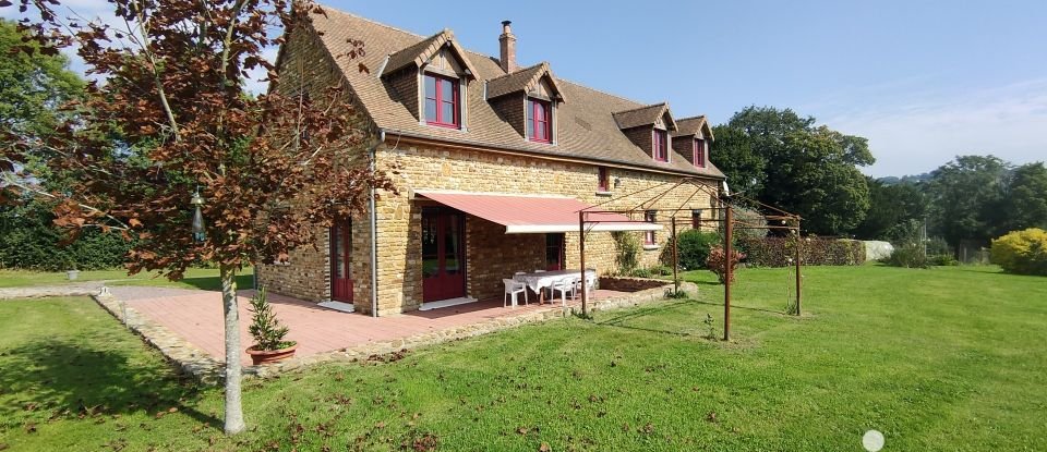 Maison de campagne 7 pièces de 207 m² à Orgères (61230)