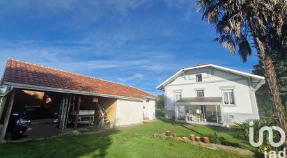 Traditional house 5 rooms of 130 m² in Villecomtal-sur-Arros (32730)