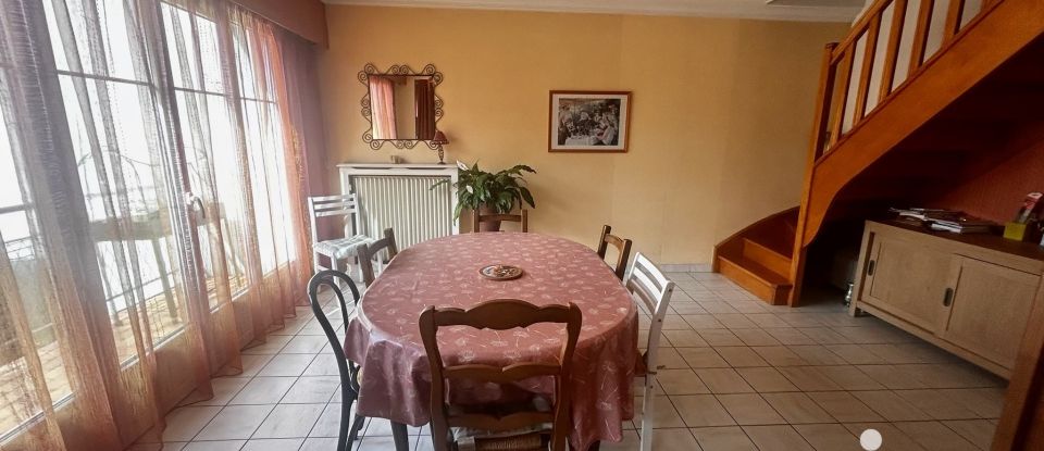 House 5 rooms of 117 m² in Savigny-sur-Orge (91600)