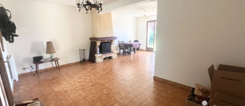 Pavilion 6 rooms of 166 m² in Mandres-les-Roses (94520)