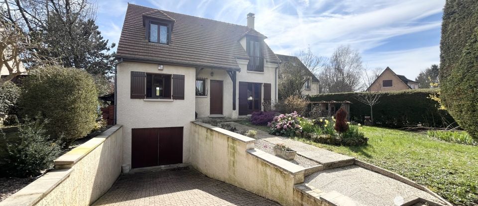 Pavilion 6 rooms of 166 m² in Mandres-les-Roses (94520)