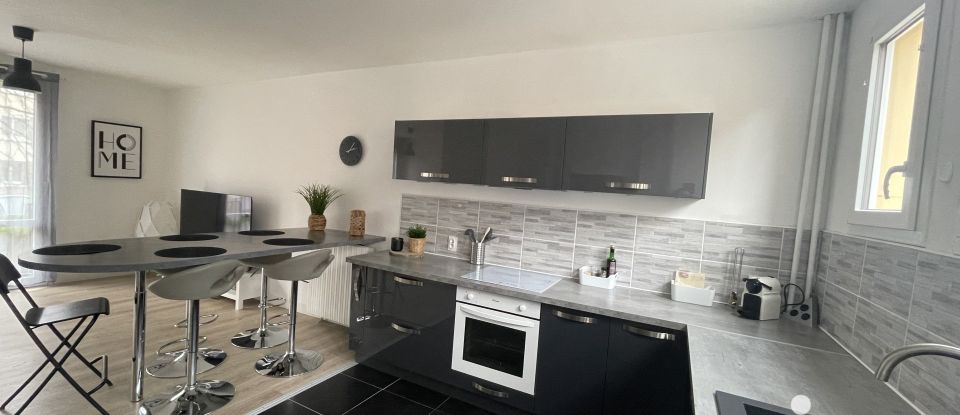 Appartement 4 pièces de 65 m² à La Rochette (77000)