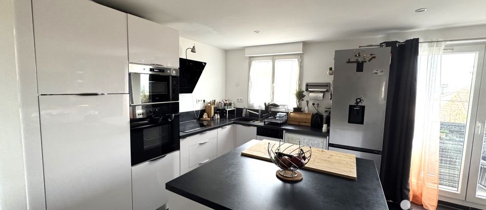 Apartment 2 rooms of 47 m² in Noisy-le-Grand (93160)