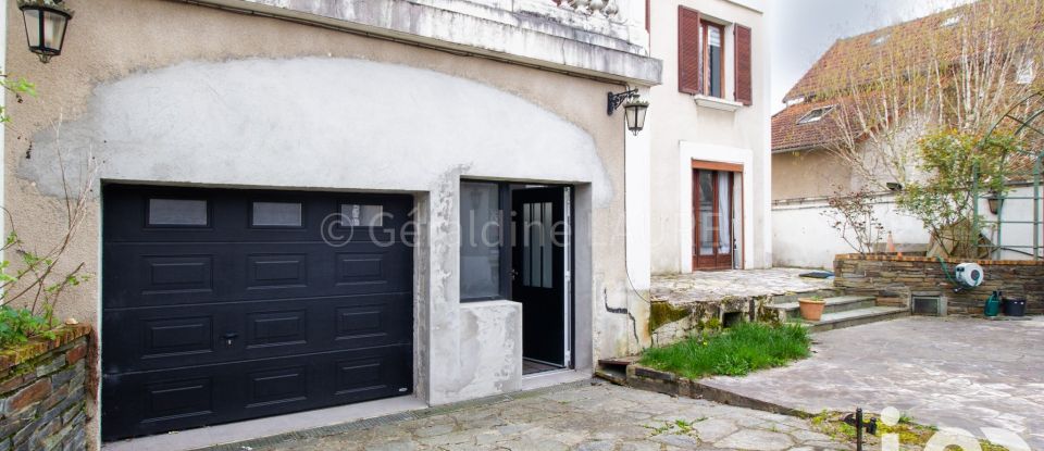 House 6 rooms of 115 m² in Champigny-sur-Marne (94500)