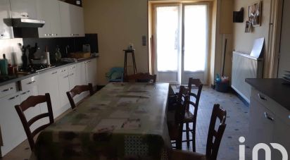 Village house 6 rooms of 108 m² in Bourg-le-Roi (72610)