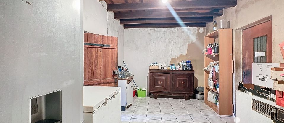 Maison 5 pièces de 190 m² à Saint-Sever (40500)