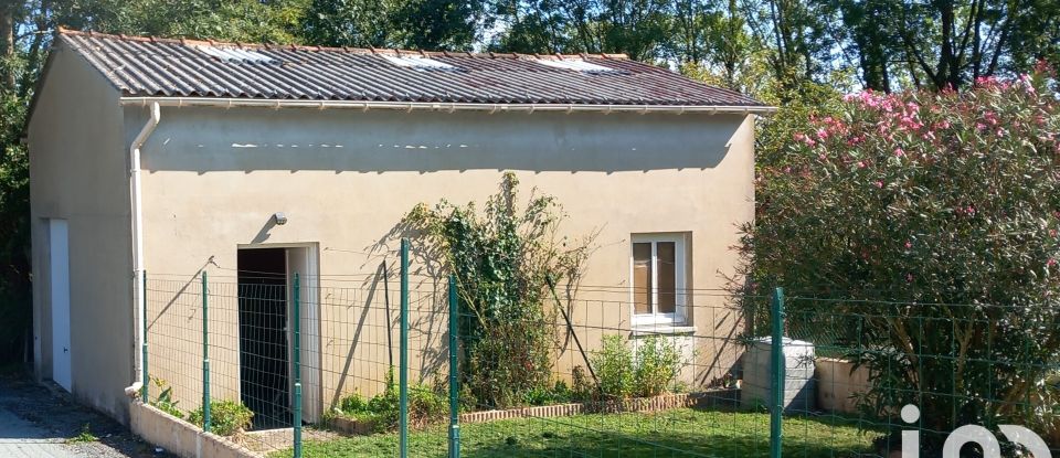 Maison 5 pièces de 110 m² à Marillet (85240)