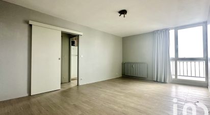 Studio 1 room of 34 m² in La Madeleine (59110)