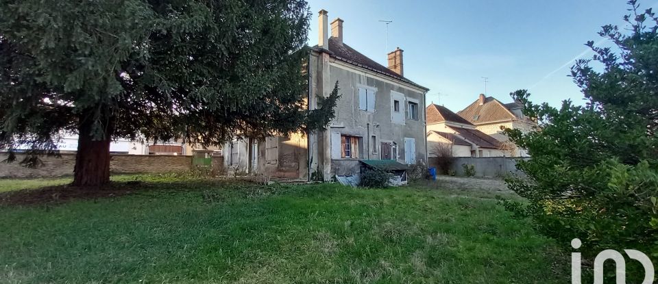 Maison 7 pièces de 242 m² à Brienne-le-Château (10500)