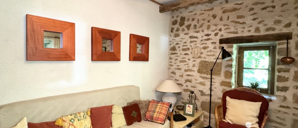 Traditional house 4 rooms of 83 m² in Lissac-et-Mouret (46100)