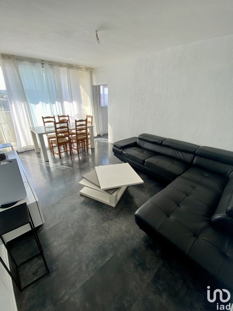 Apartment 5 rooms of 80 m² in Marseille (13015)