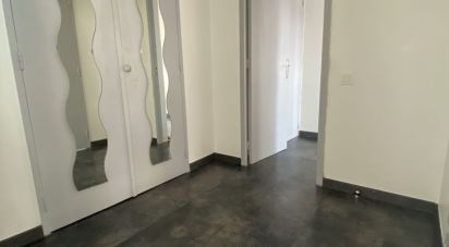 Apartment 5 rooms of 80 m² in Marseille (13015)