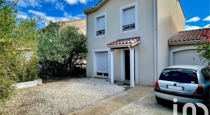 Maison 4 pièces de 83 m² à Saint-Gilles (30800)