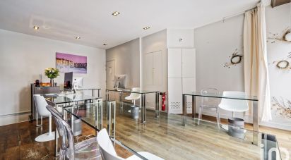 Retail property of 69 m² in Paris (75004)